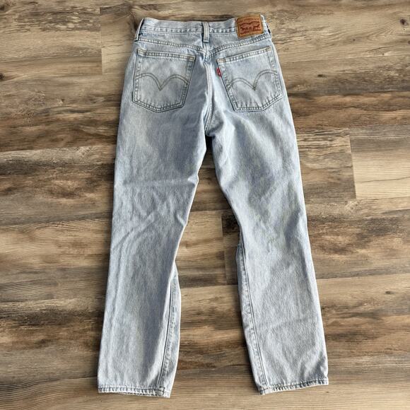 Levi’s Wedgie Straight Jeans Women’s 27 Light Wash Distressed Ripped Knees - Picture 7 of 8